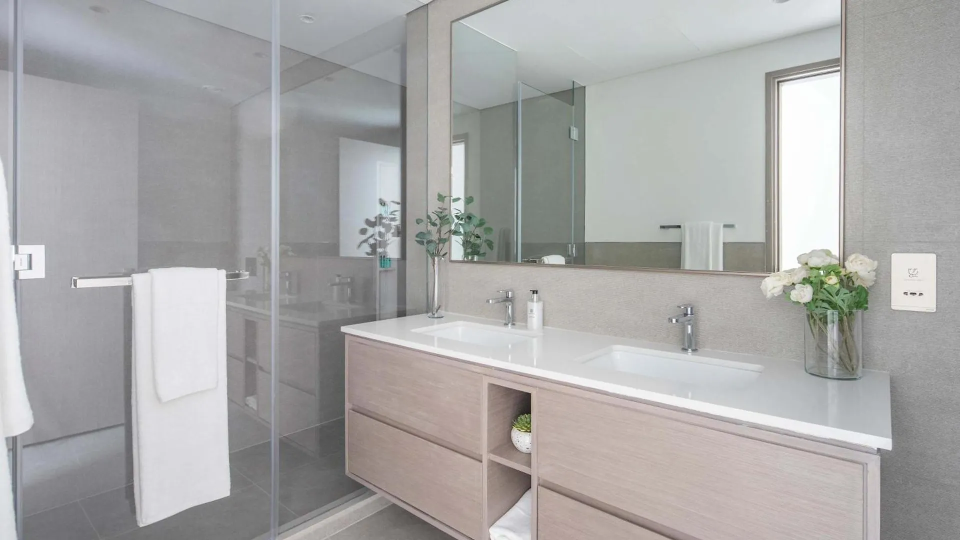 Apartment Frank Porter - Grande Signature Dubai United Arab Emirates