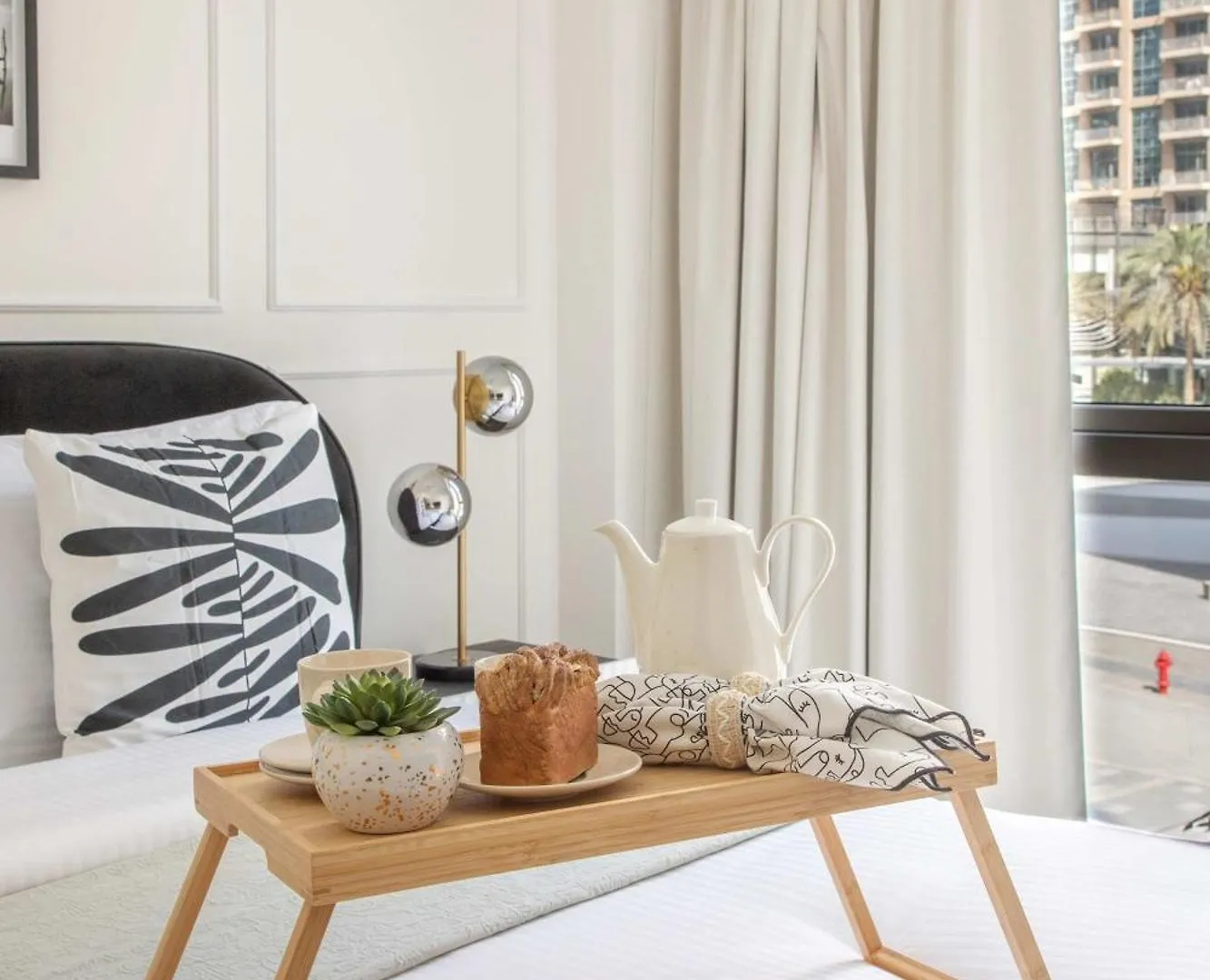 Frank Porter - Grande Signature Dubai Apartment