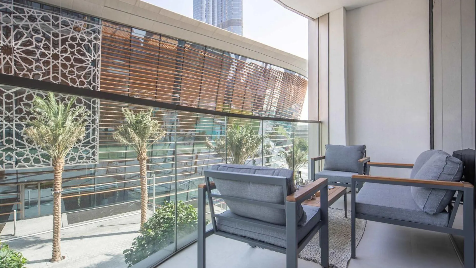 Frank Porter - Grande Signature Dubai Apartment